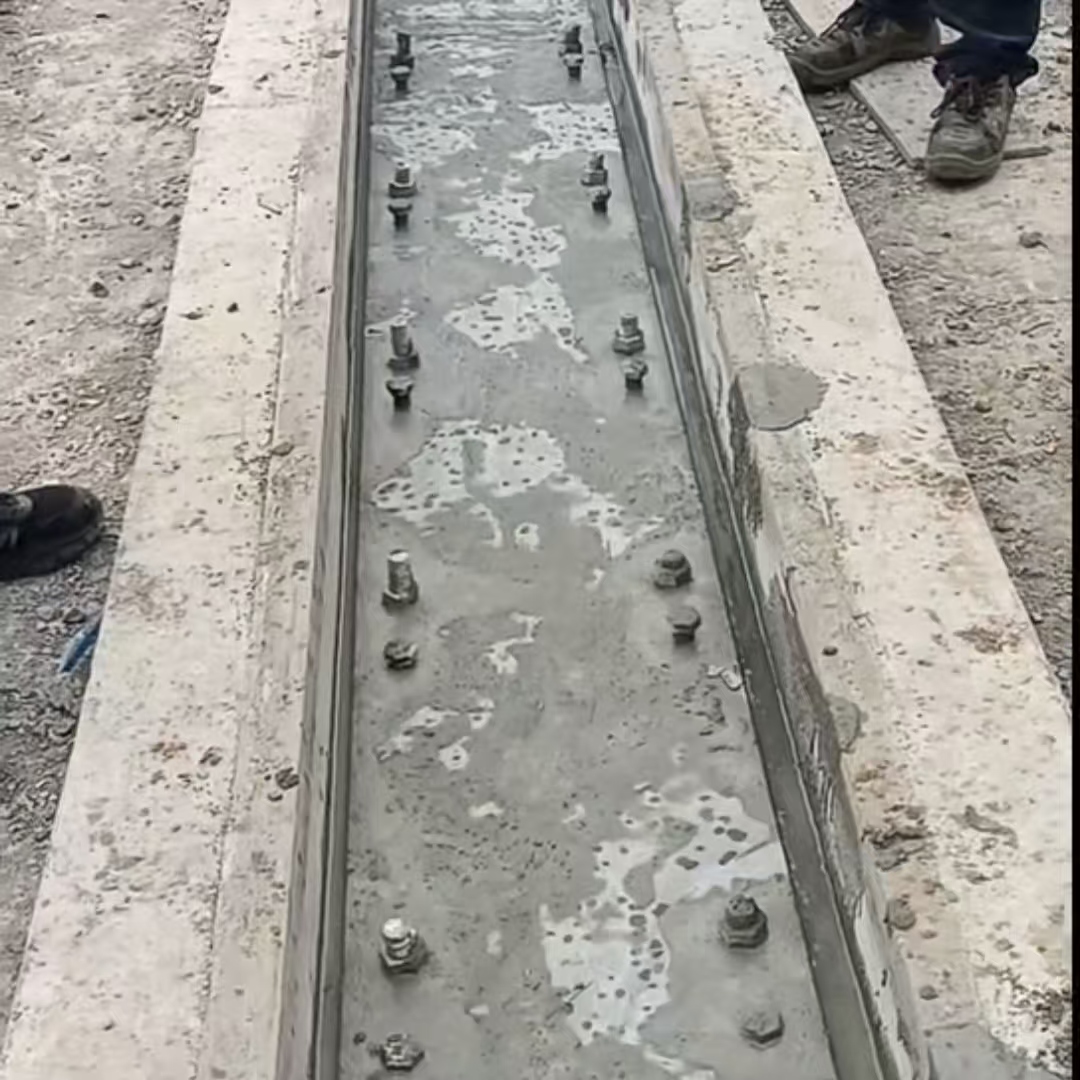 秦城环氧树脂轨道胶泥是什么？用在哪里？